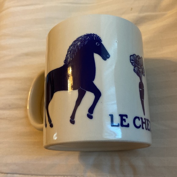 Taylor & Ng LE CHEVALIER 1979 Mug - Picture 1 of 9
